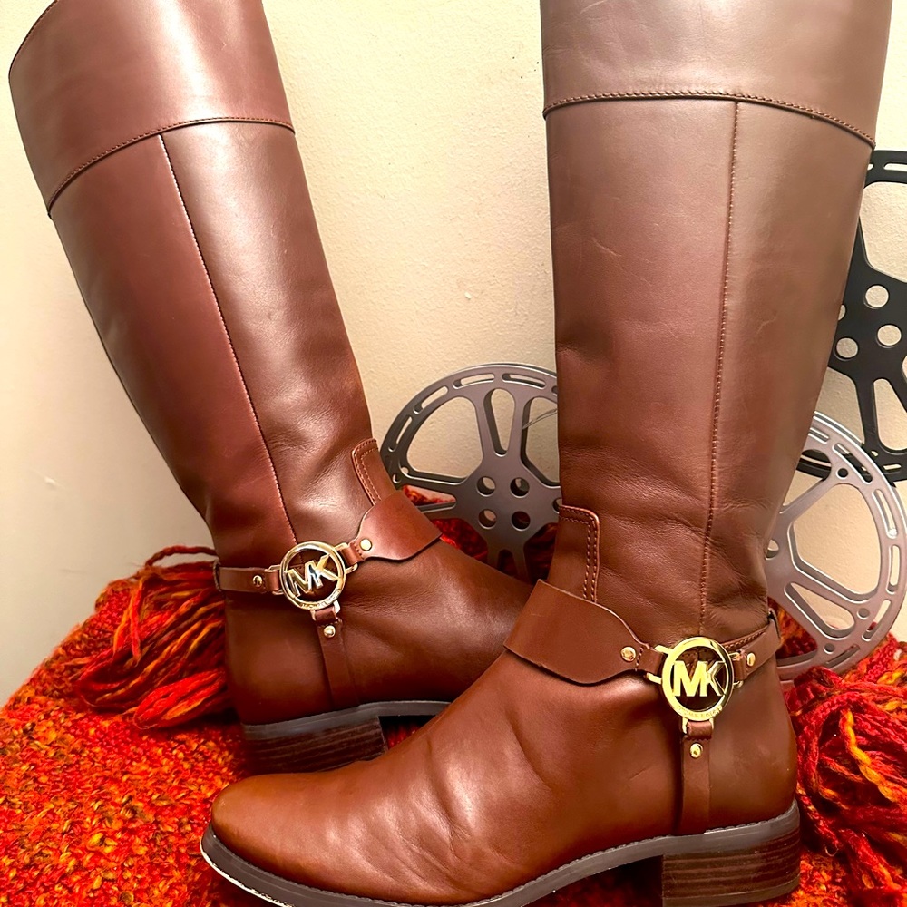 MK brown